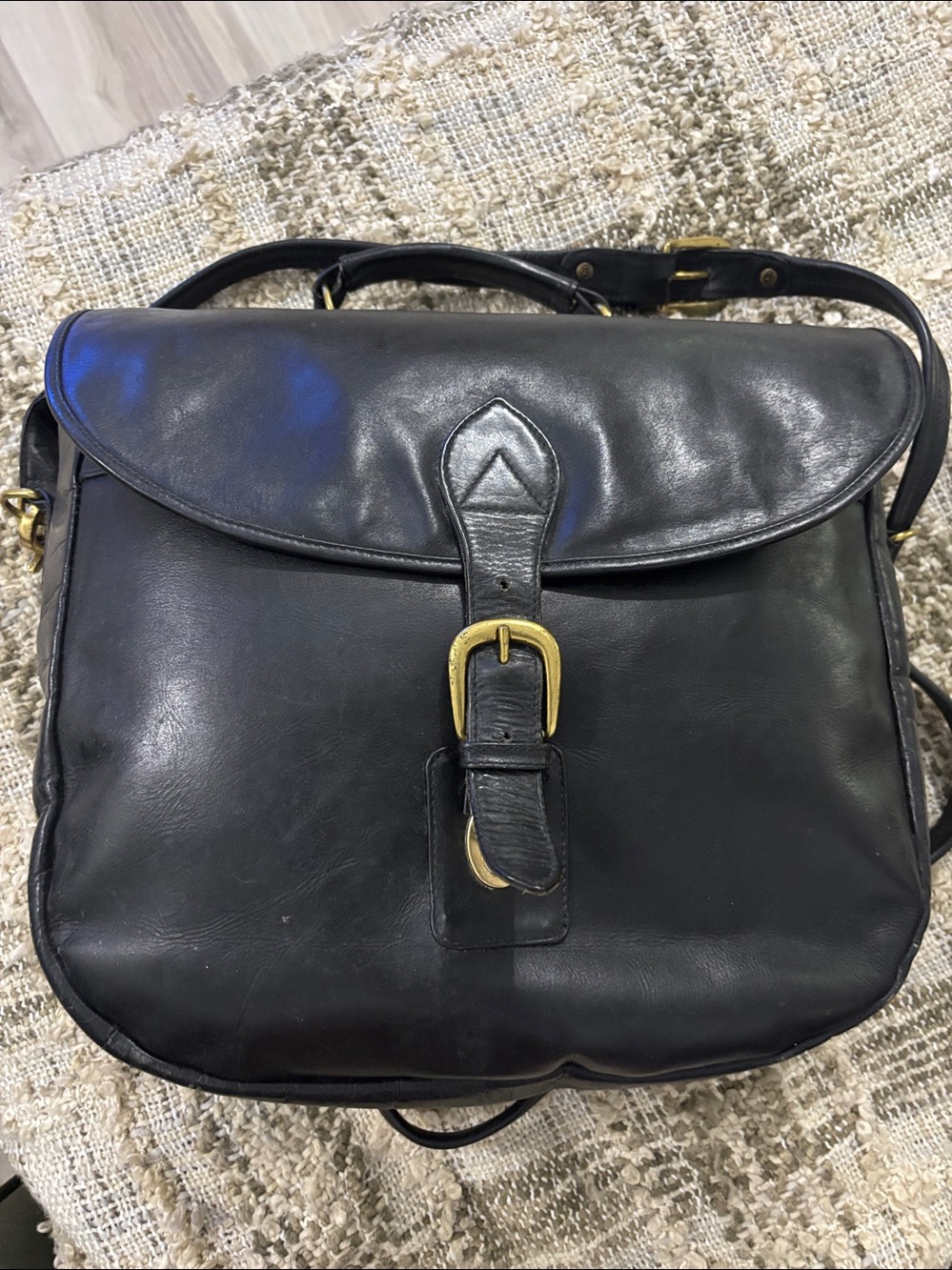 Wilson Leather Black Men's Convertible Messenger Backpack Bag with Brass Buckle - Picture 15 of 16